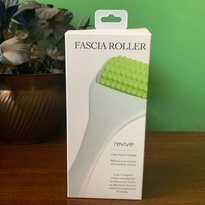 NWOT Revive Fascia Roller
